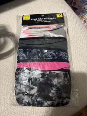 Dollar General 5 Pack Adult Face Masks 2-Ply with Mesh Laundry Bag